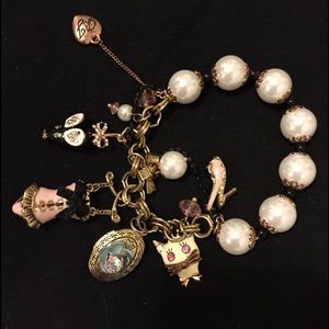 COPY - Betsey Johnson bracelet